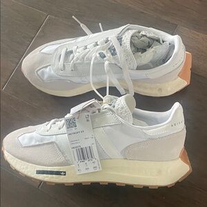 Adidas White Retropy E 5 Tennis Shoes